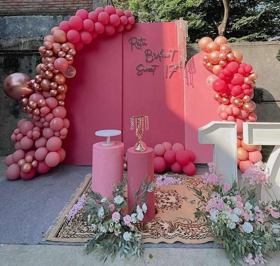 garland balloons lombok